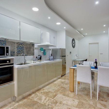 Modern 2 Bedroom Apartment In St Julians San Giuliano Esterno foto